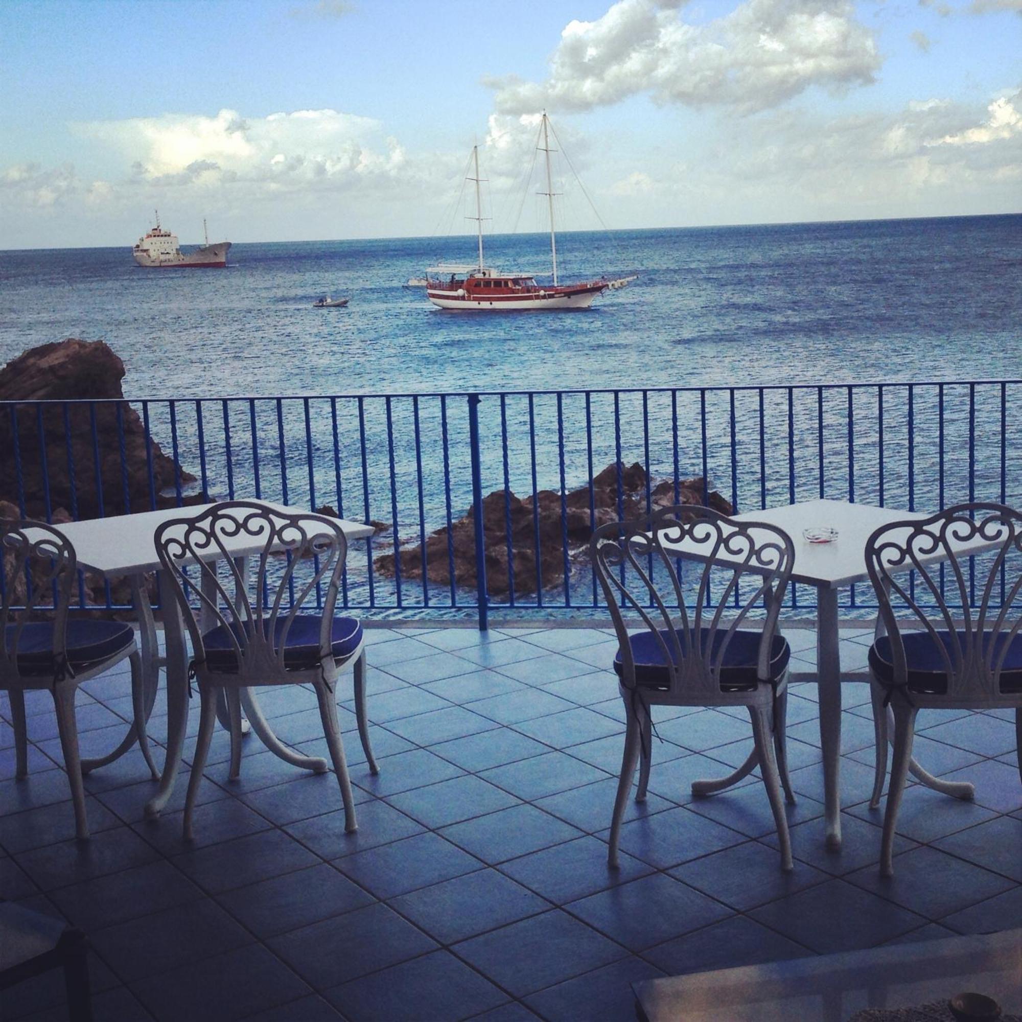 Hotel Rocce Azzurre Lípara Exterior foto